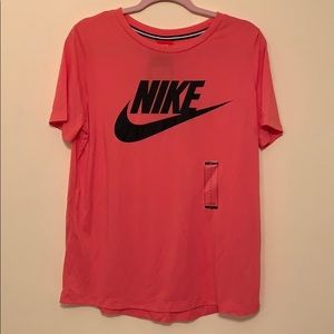 Nike Tee size L NWT